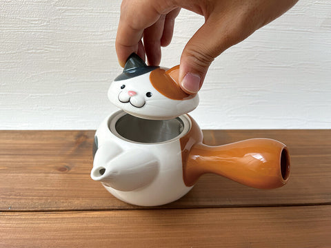 DECOLE Calico Cat Ceramic Teapot with Infuser – 260ml