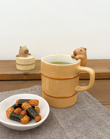 DECOLE Relaxed Capybara Wooden Bath Mug
