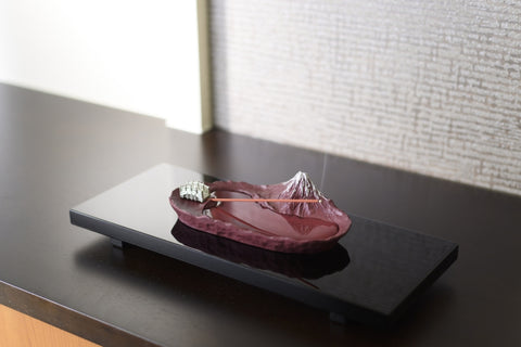 GINGADO Sakasa Fuji Incense Holder – Red Fuji